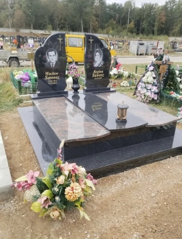 Памятник двойной 154